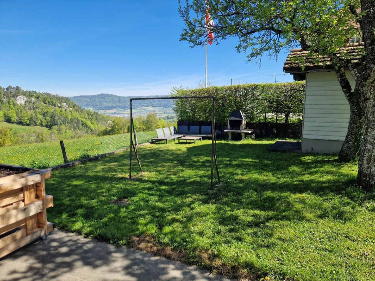 A view of the countryside for a peaceful life - Photo 2 of 12