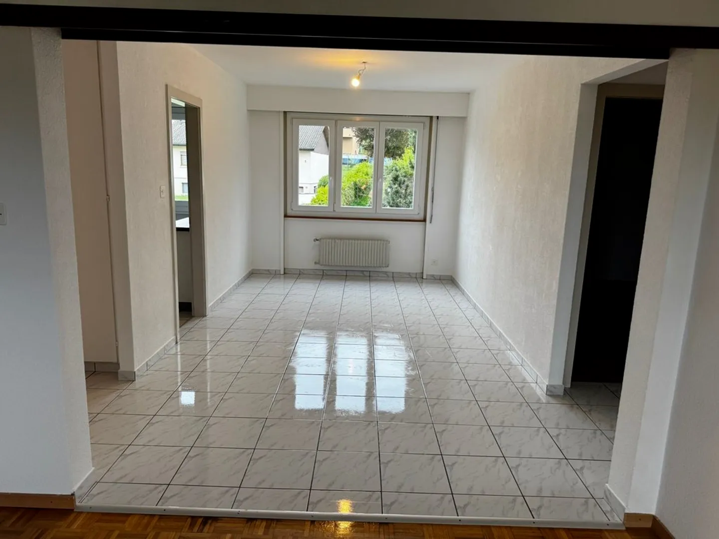 Charming Apartment in Quiet Area - Photo 6 of 7