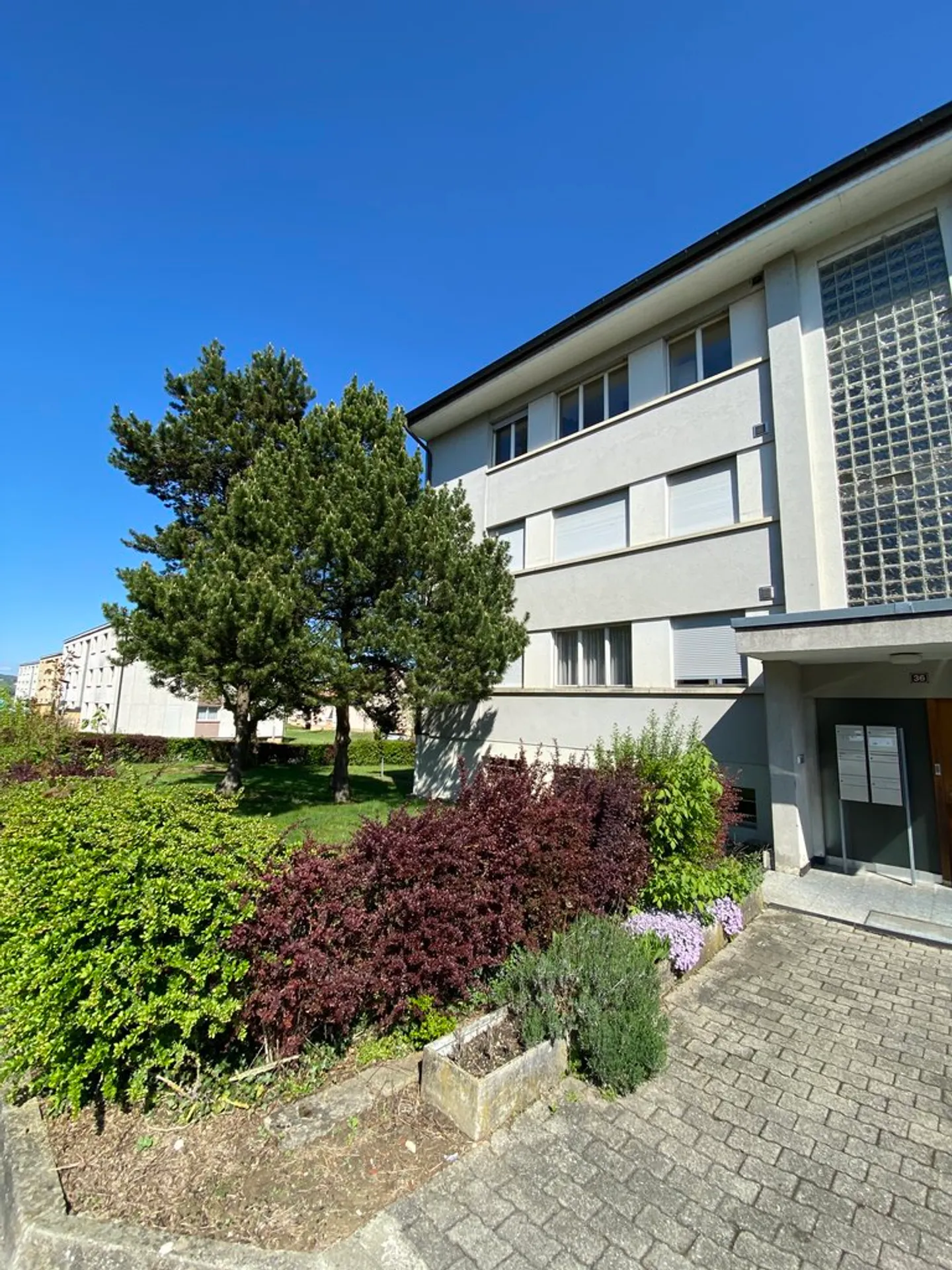 Charming Apartment in Quiet Area - Photo 1 of 7