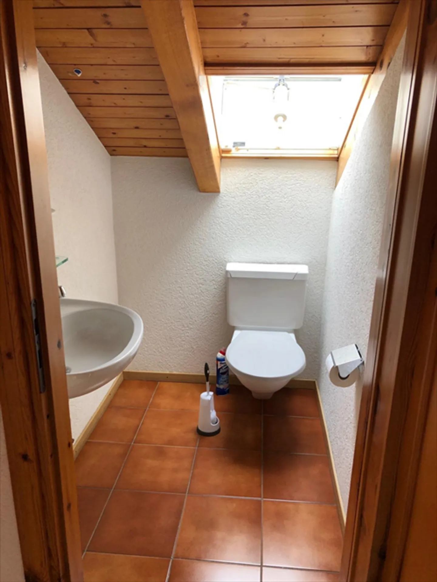 Logement en duplex avec cheminée - Photo 9 sur 9