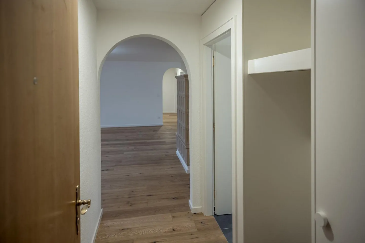 Modern 4.5 Room Apartment - Photo 2 of 15