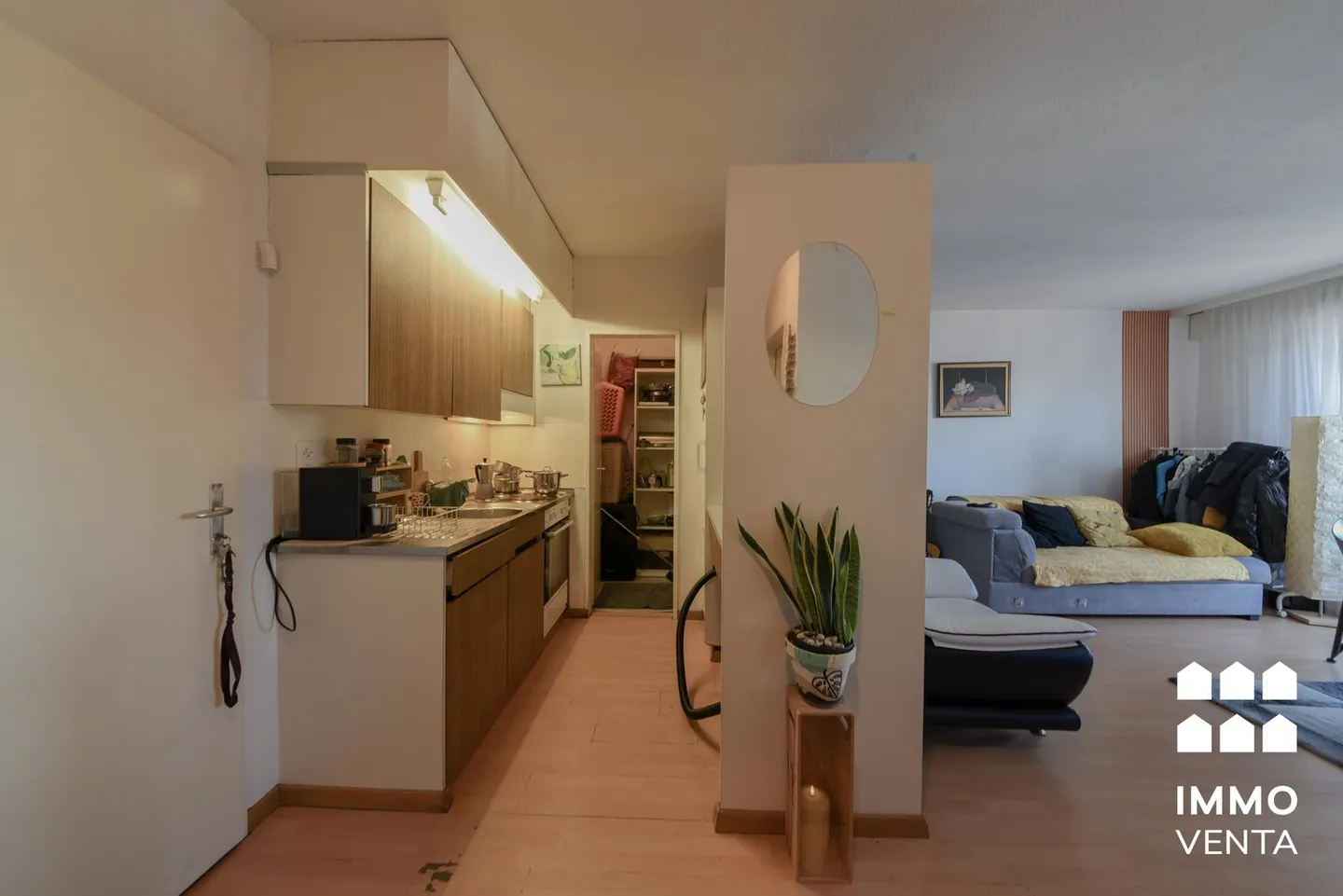 Appartement 2 pièces confortable avec balcon à Berne - Photo 2 sur 9