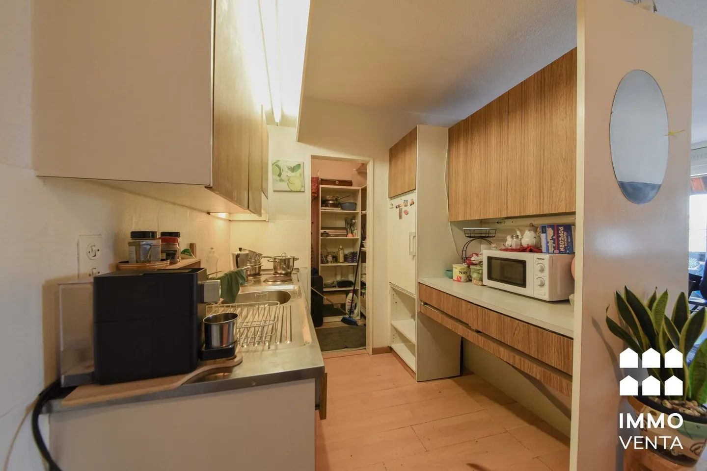 Appartement 2 pièces confortable avec balcon à Berne - Photo 3 sur 9