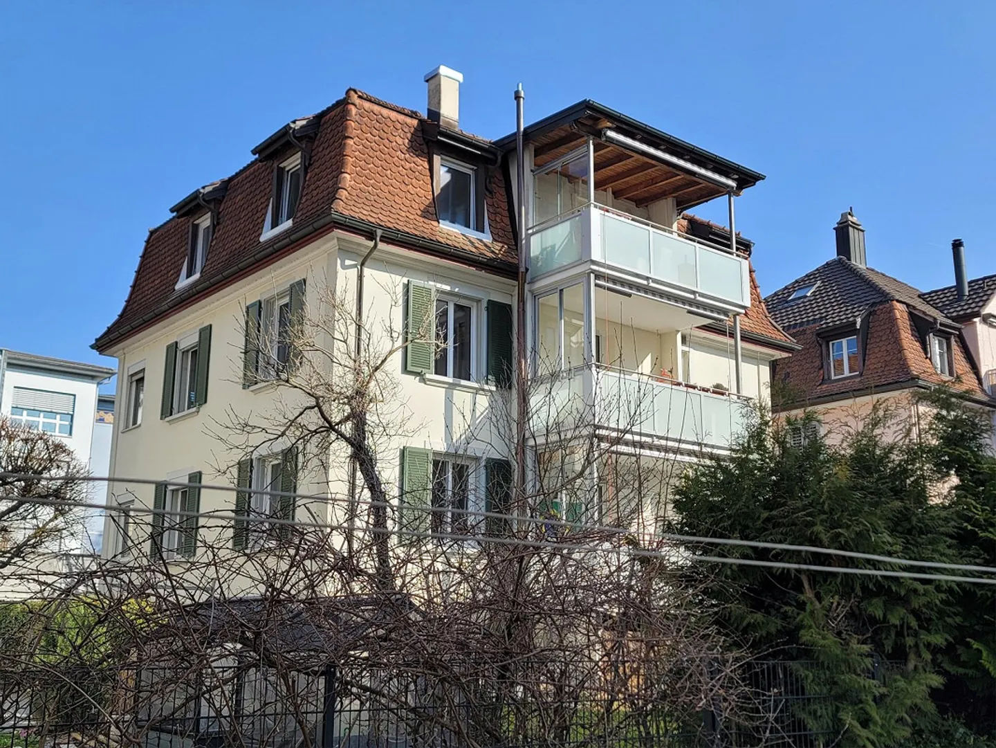 Appartement familial/jardin calme de 4 1/2 pièces (balcon, coin salon, pelouse) - Photo 11 sur 11