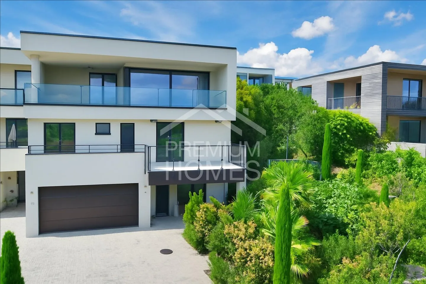 Panorama di classe superiore con vista sul lago - Foto 1 di 11