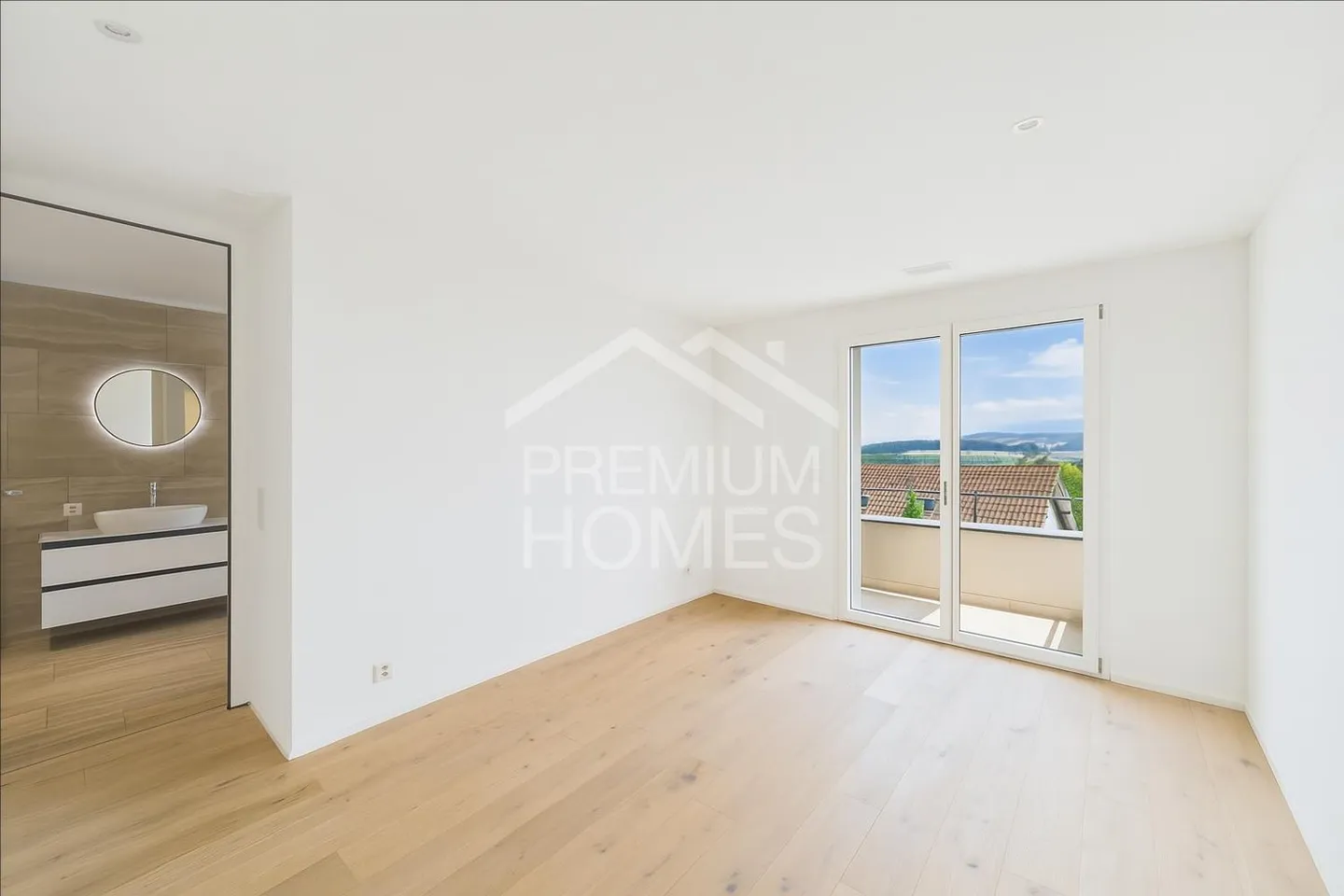 Panorama di classe superiore con vista sul lago - Foto 5 di 11