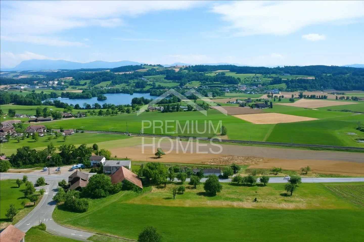 Panorama di classe superiore con vista sul lago - Foto 10 di 11
