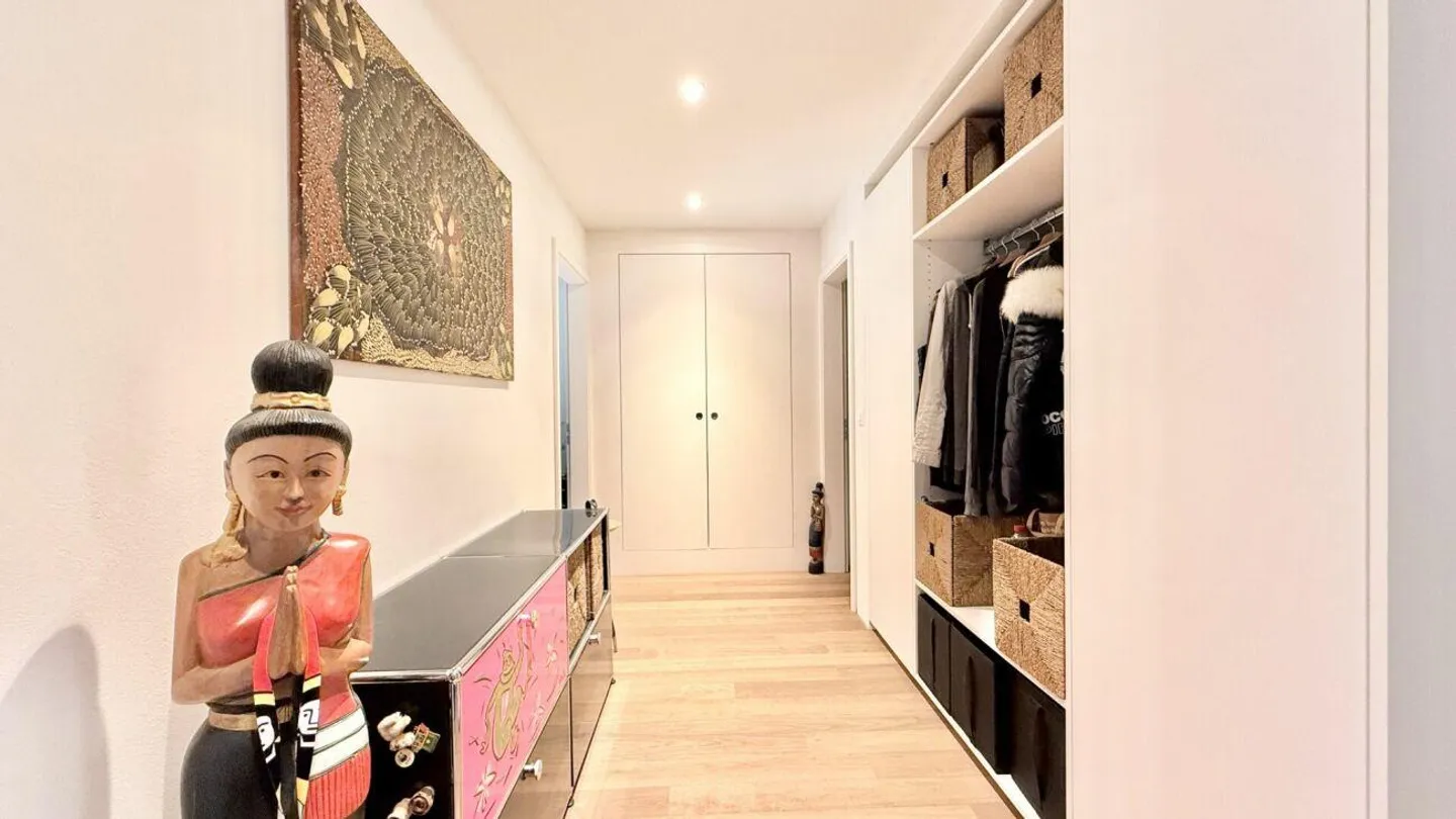 Appartement de jardin exclusif et luxueux de 3,5 pièces dans le développement Dorfmatte Jegenstorf - Photo 8 sur 13