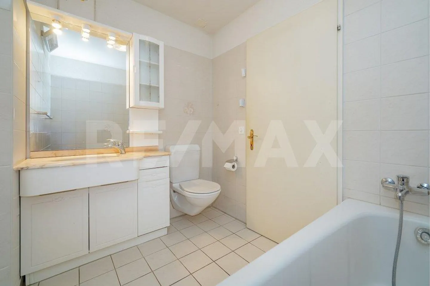 Well connected: uncomplicated 3½-room apartment with garden - Photo 8 of 13
