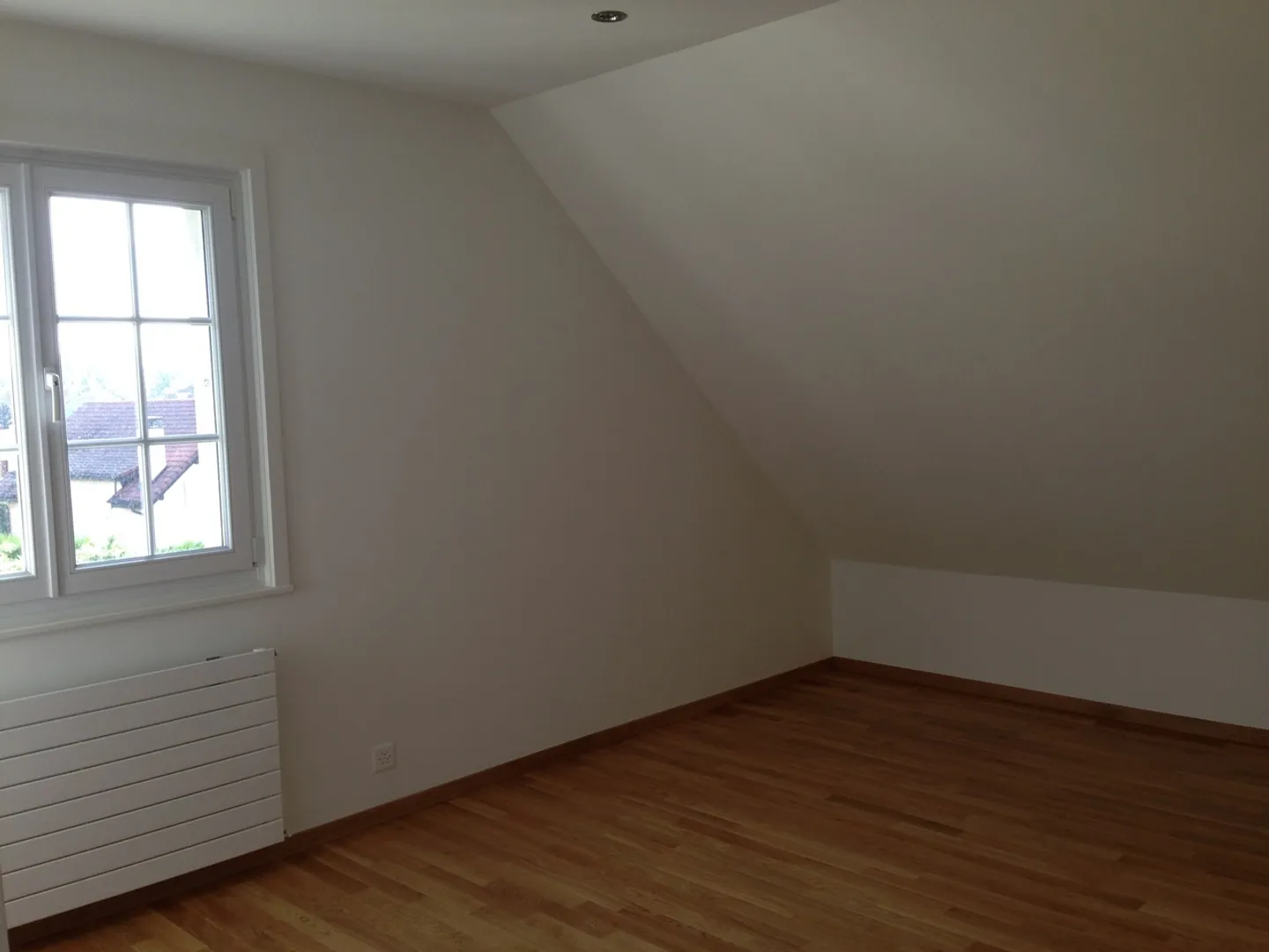 Close to amenities, furnished room in shared accommodation in a villa - Photo 5 of 6