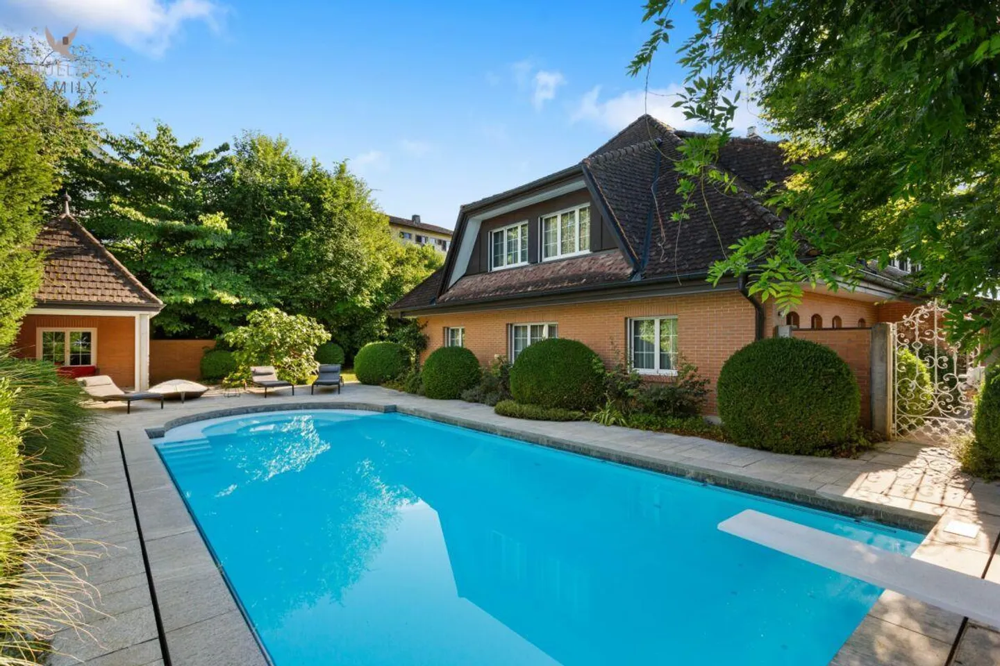 Dreamy Country House Villa with Pool and Idyllic Garden - Photo 1 of 13