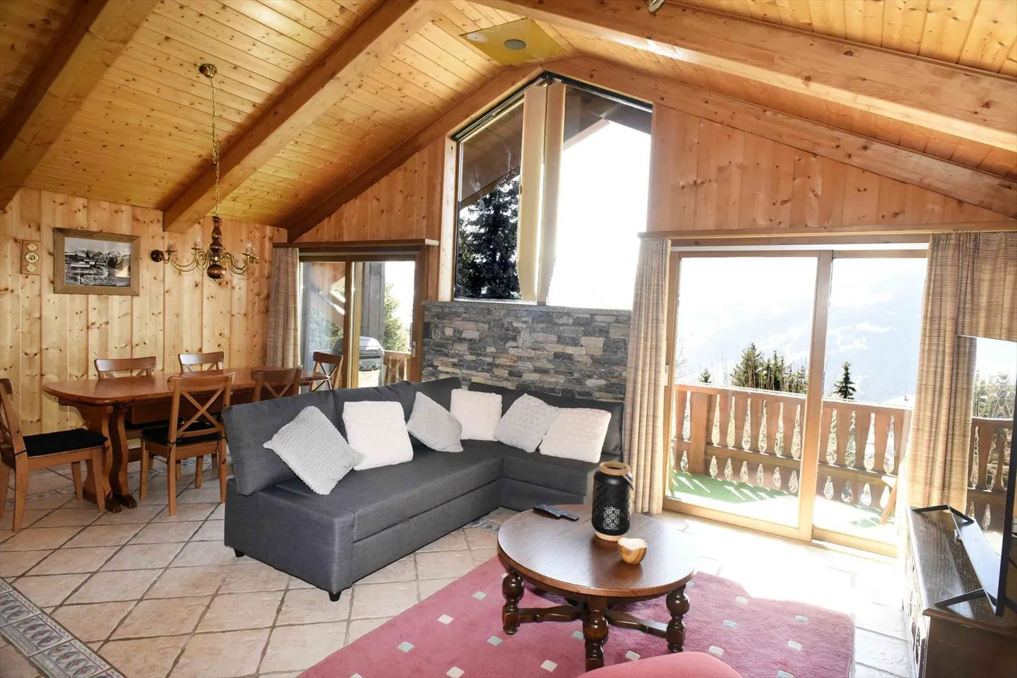Chalet 5.5 rooms - Photo 11 of 15