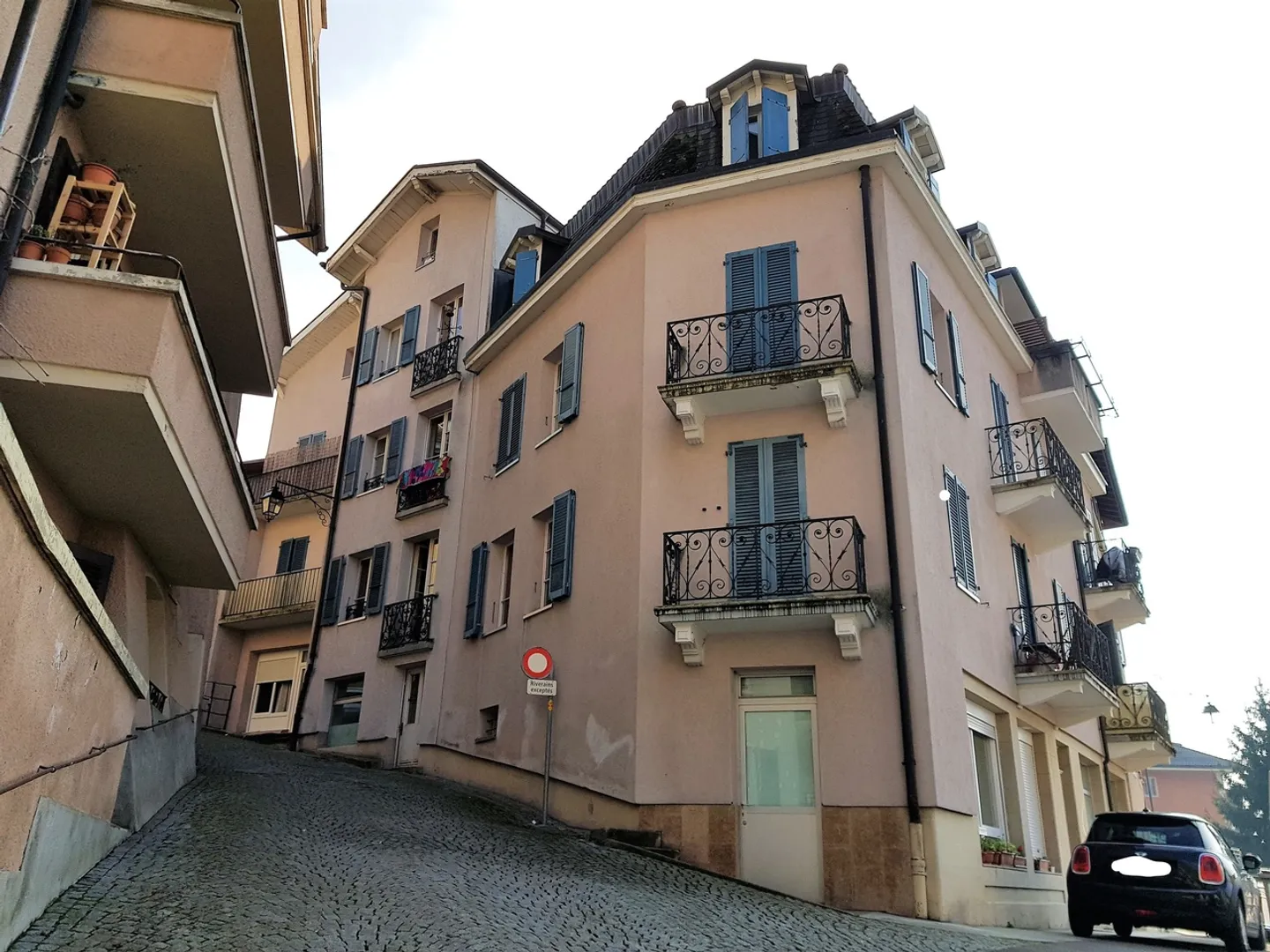 Appartement lumineux 2.5 pièces - Photo 1 sur 6