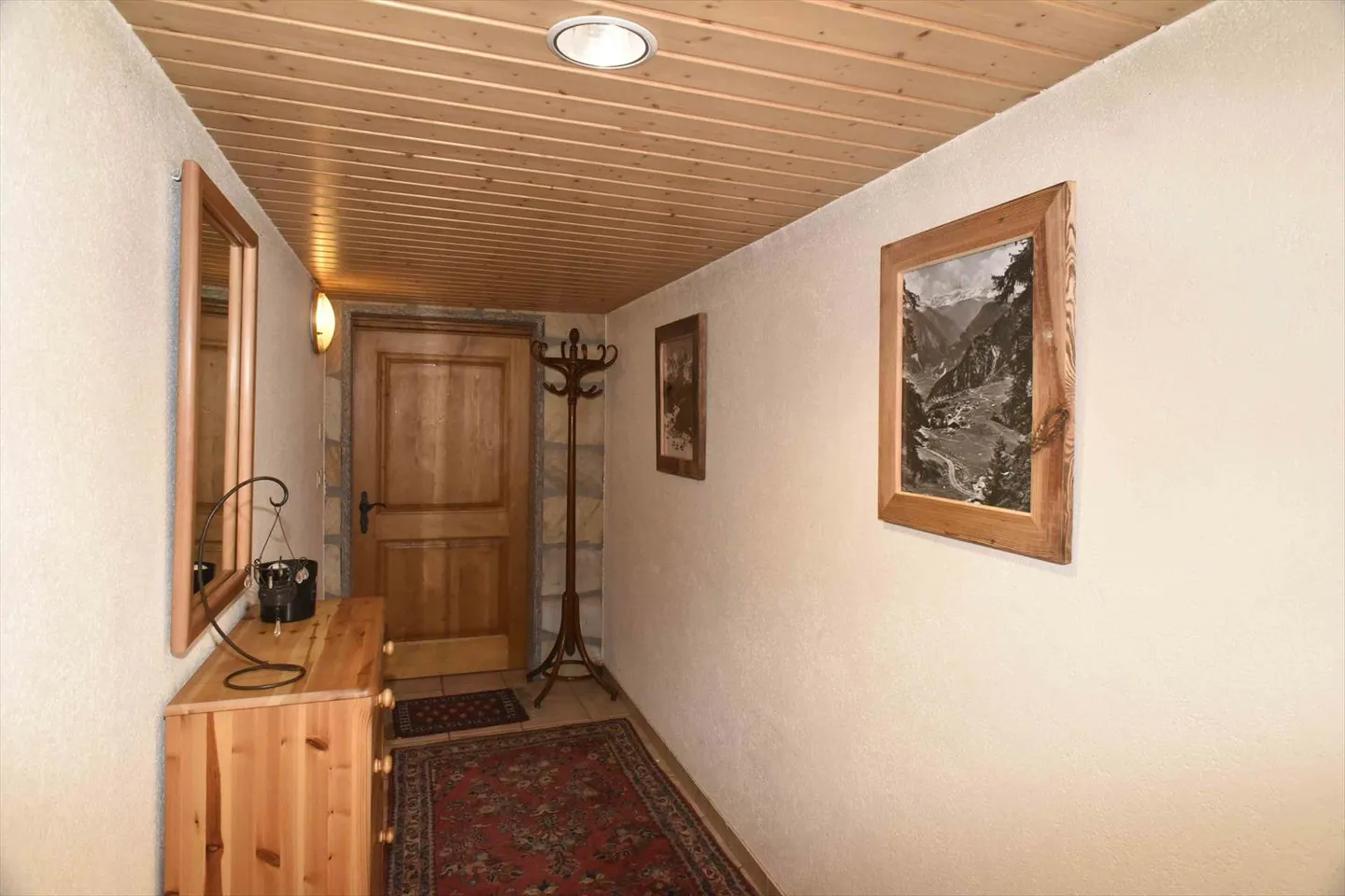 Chalet 5.5 rooms - Photo 14 of 15