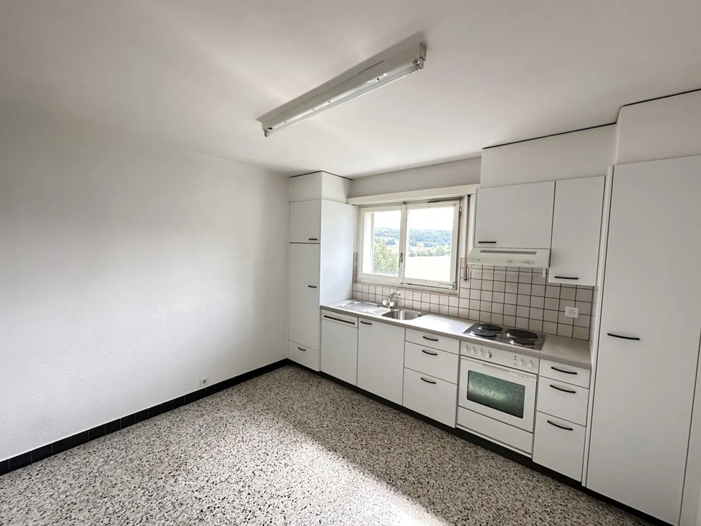 Appartement Charmant avec Balcon - Photo 4 sur 8