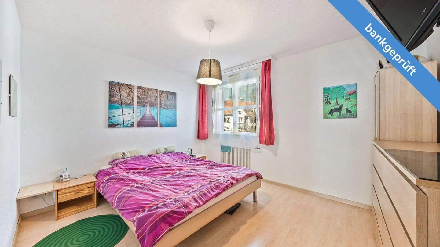 Familienhaus mit Aussenraum - Foto 4 von 13