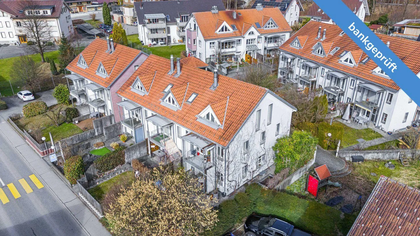 Familienhaus mit Aussenraum - Foto 11 von 13