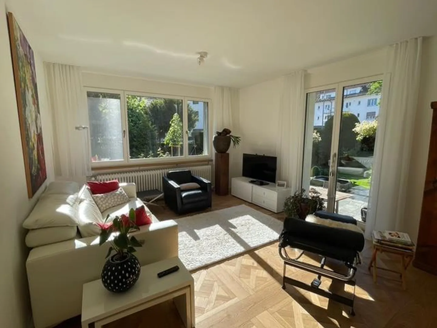 Appartement exclusif dans le parc et en plein centre-ville - Photo 2 sur 21