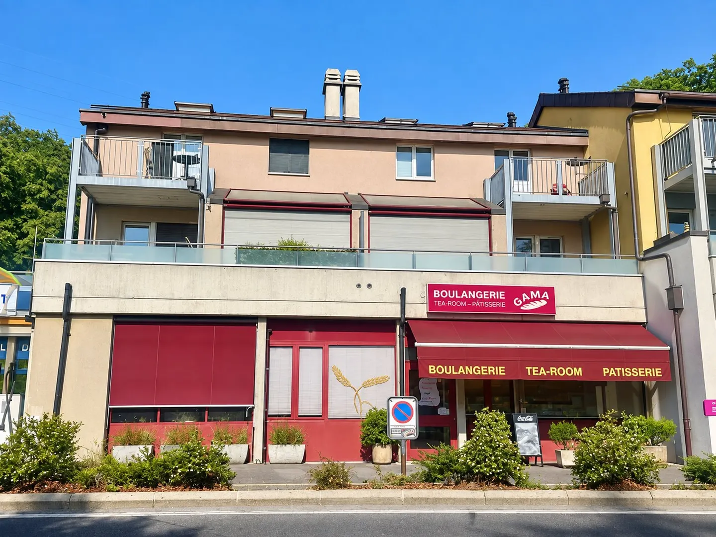 Investment Property in Lutry - Photo 1 of 19