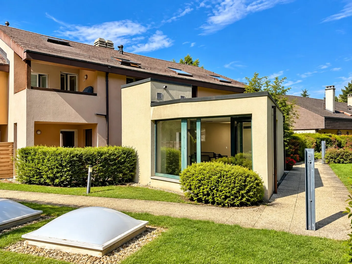 Investment Property in Lutry - Photo 3 of 19