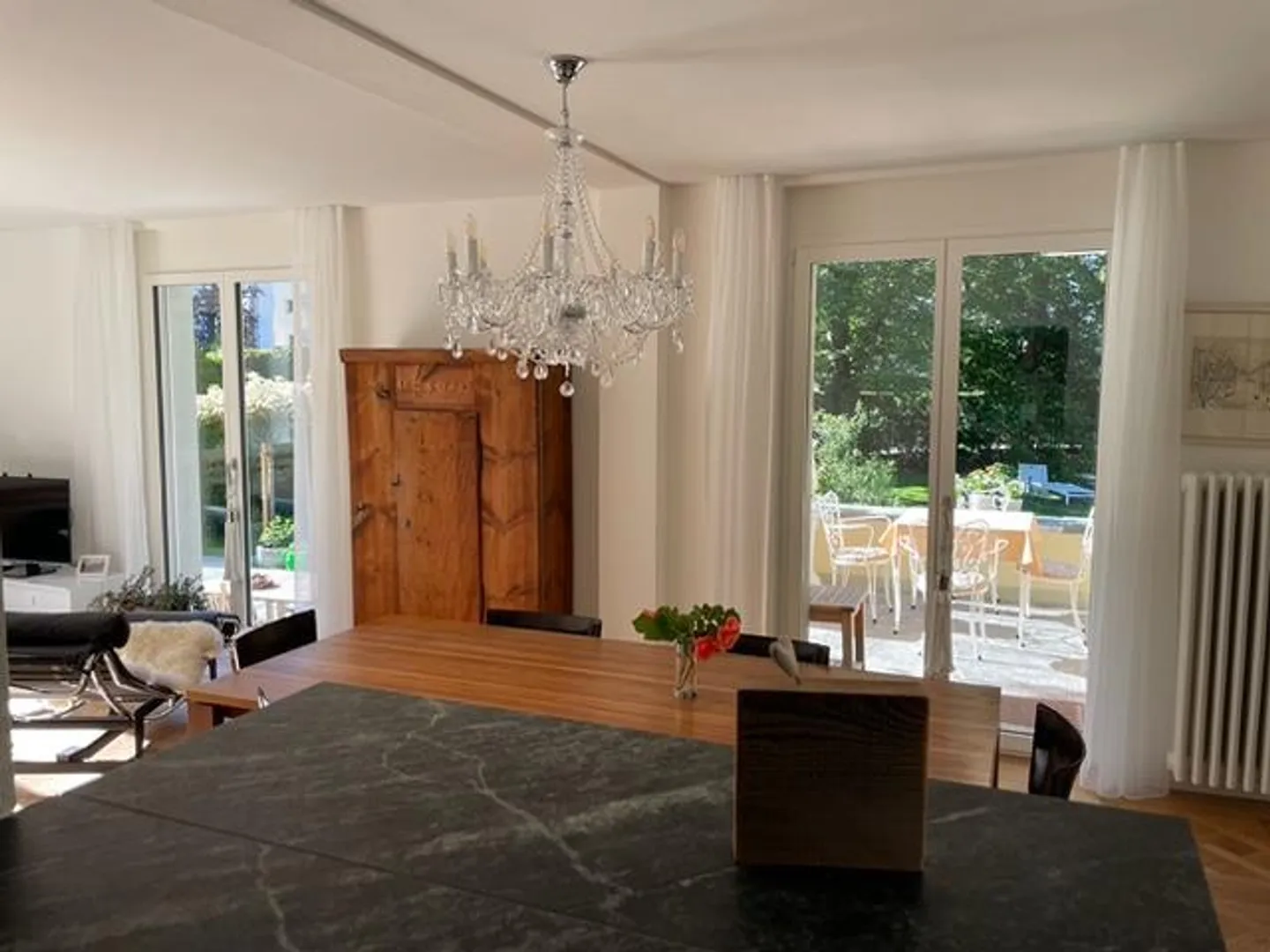 Appartement exclusif dans le parc et en plein centre-ville - Photo 6 sur 21