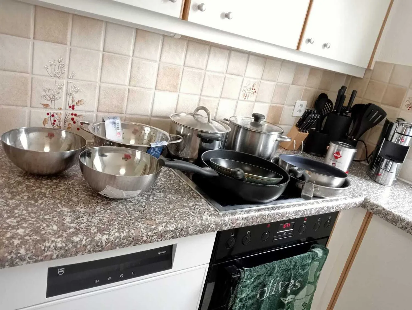 APPARTEMENT 5½ PIÈCES À VOLKETSWIL (ZH), MEUBLÉ - Photo 5 sur 10