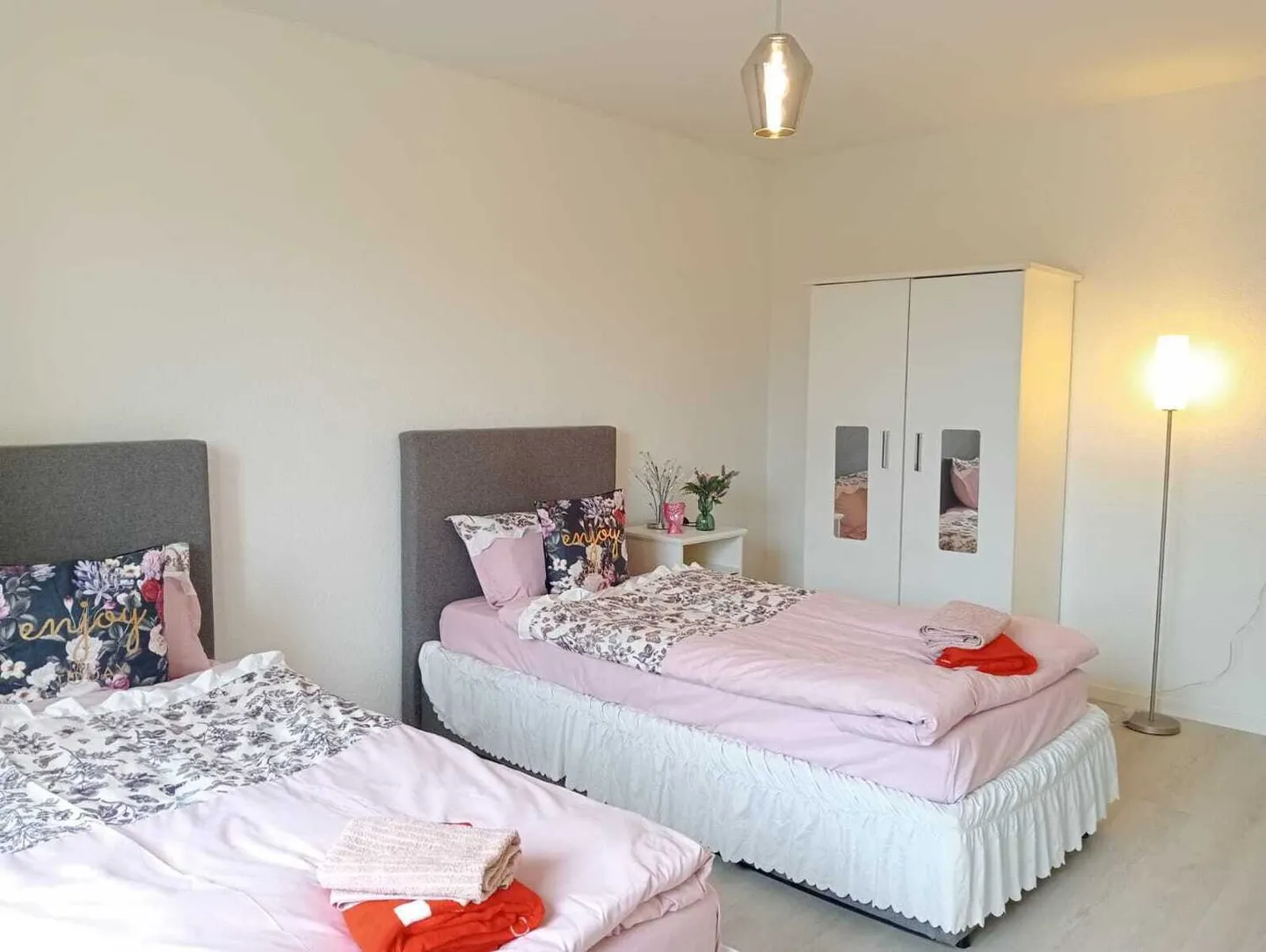 APPARTEMENT 5½ PIÈCES À VOLKETSWIL (ZH), MEUBLÉ - Photo 6 sur 10