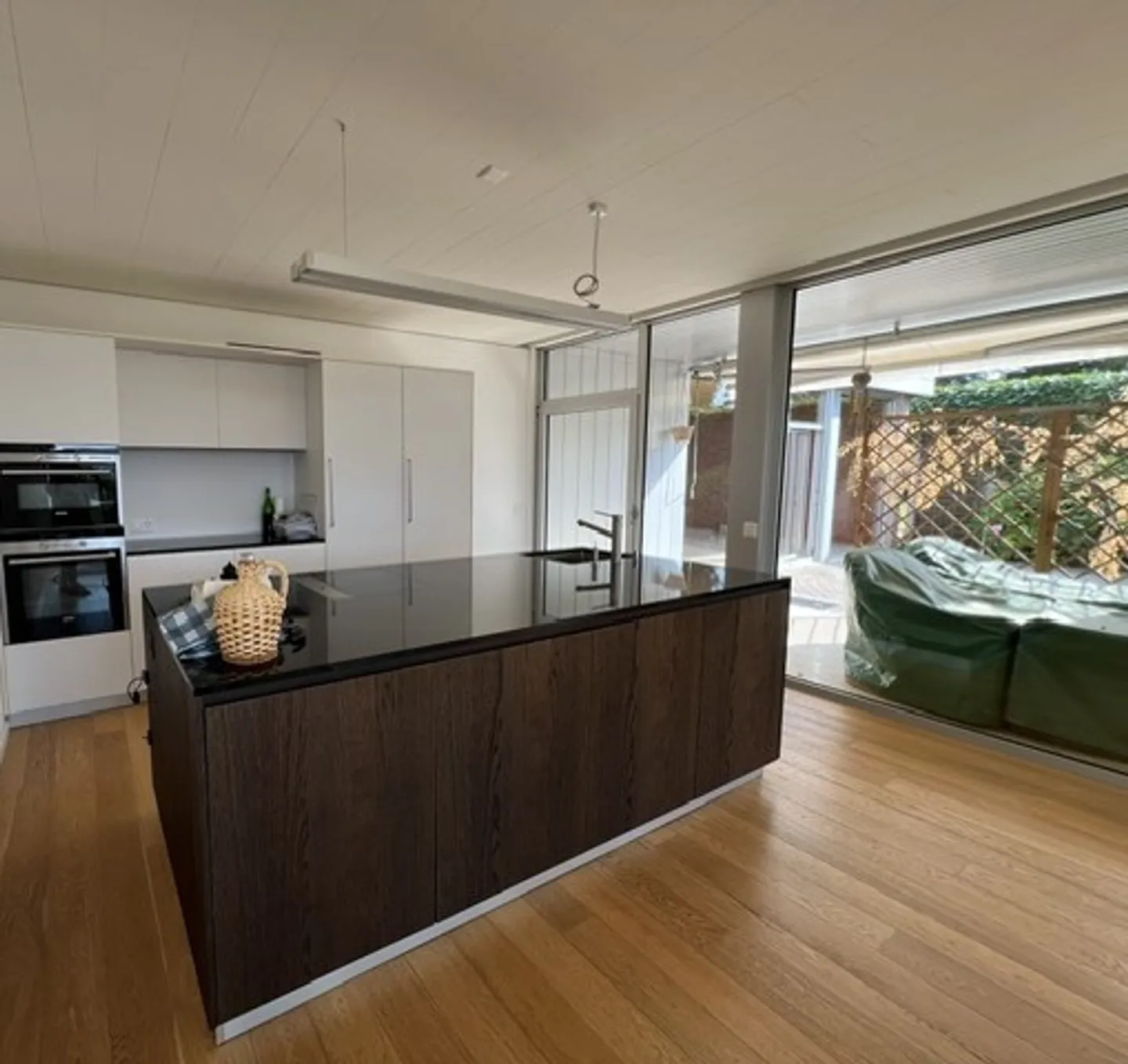 Beautiful and very spacious architect-designed villa, 12 rooms, 2800 m2 intimate land - Photo 10 of 13