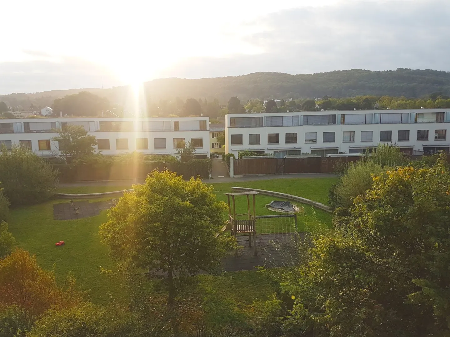 Space for the whole family - Photo 7 of 8