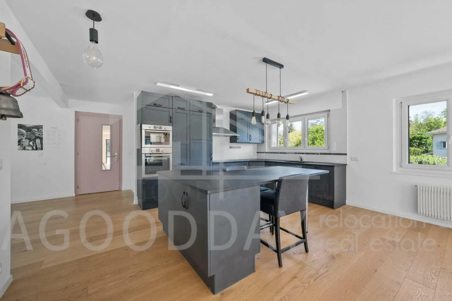 Belle maison de 7 pièces avec jardin à Founex - Photo 4 sur 12