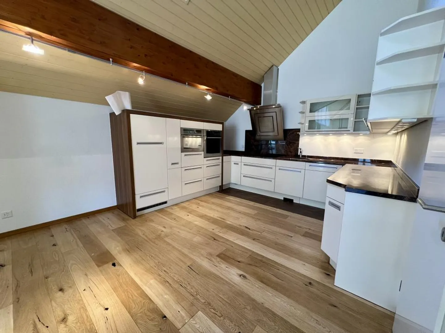 Appartamento 5.5 stanze - Foto 4 di 13