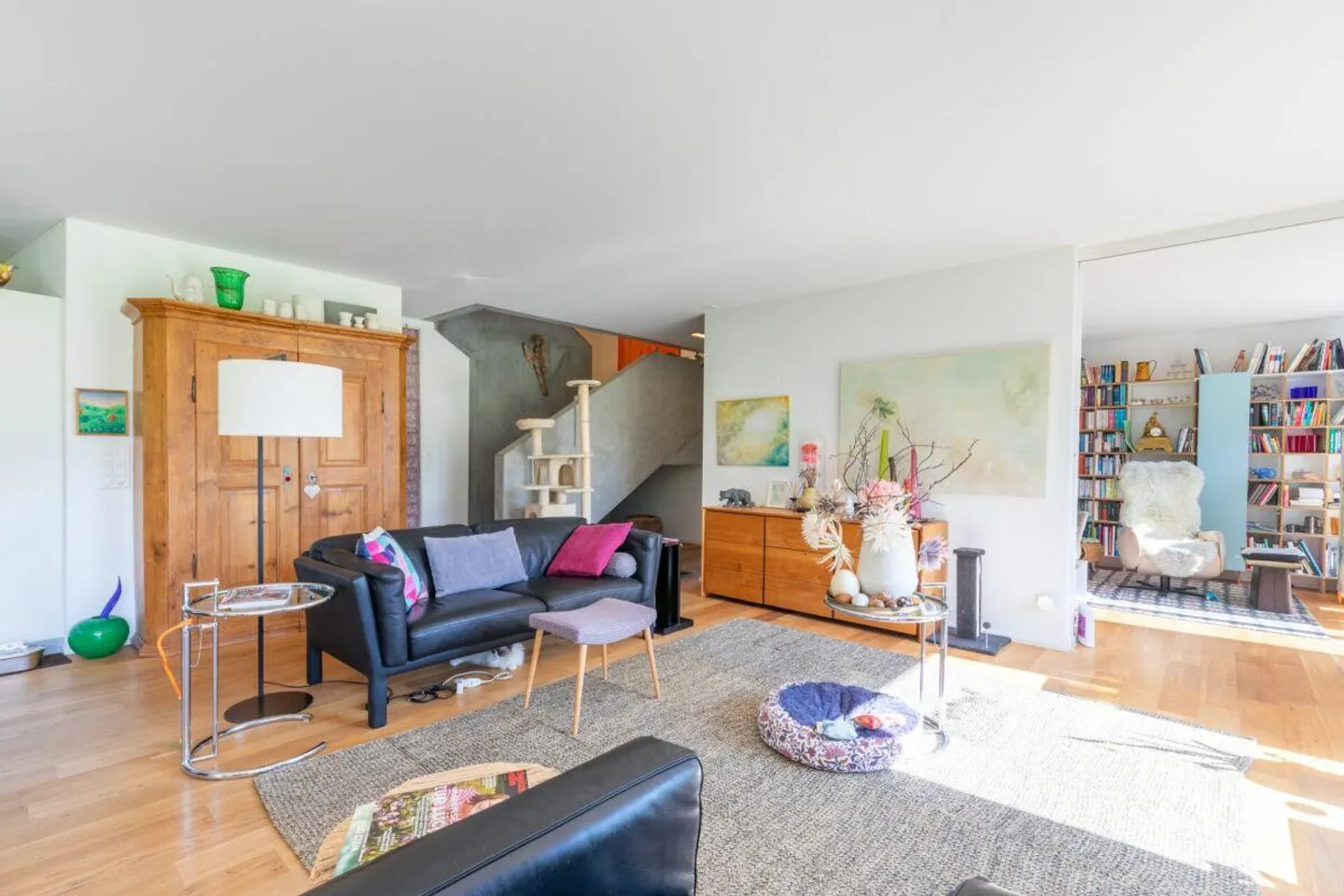 Maisonette with single-family home character - Photo 3 of 13