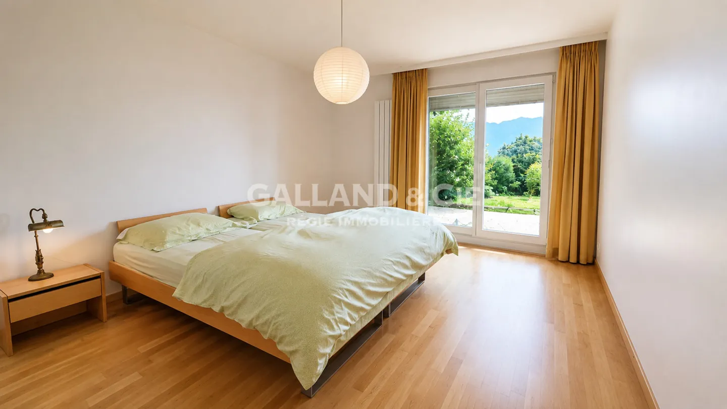 Magnifique appartement avec une incroyable vue lac - Photo 4 of 7