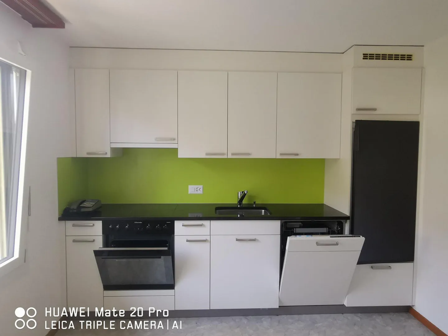 Charmante Wohnung mit Terrasse - Foto 2 von 11