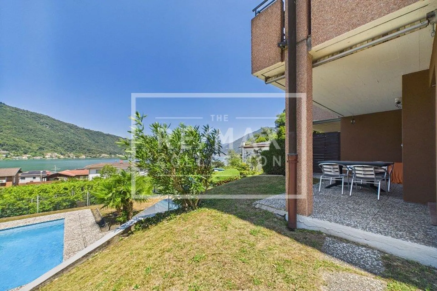 Wonderful holiday corner with lake view and pool - Photo 6 of 13