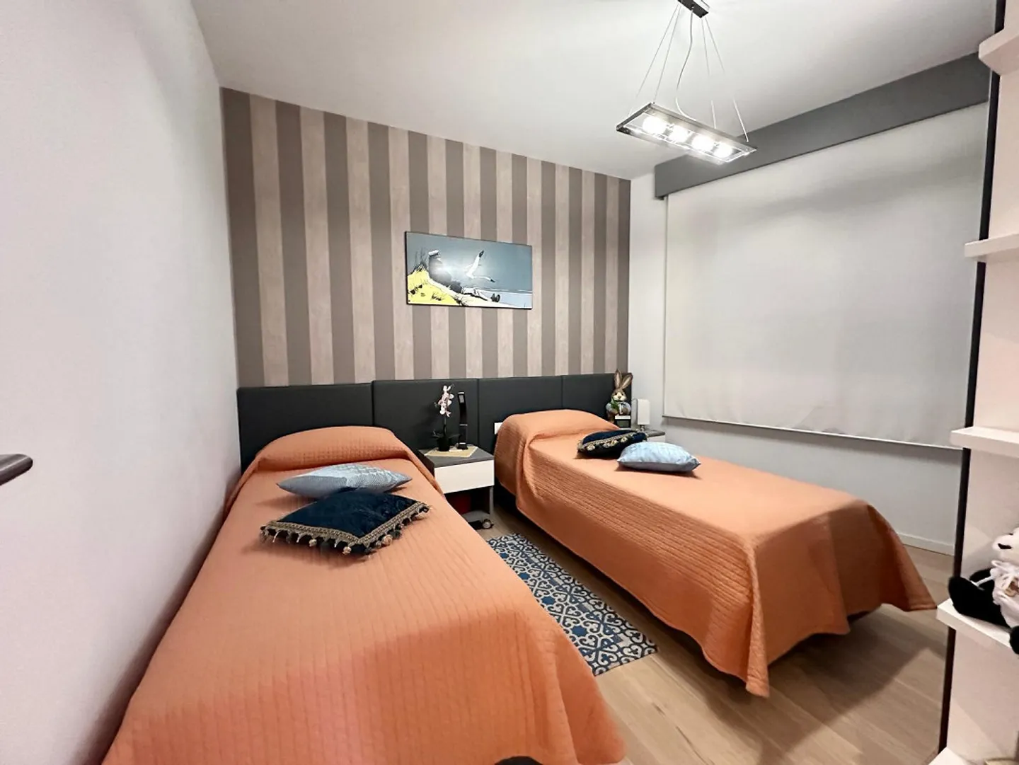 Modern and Central Apartment - Photo 6 of 18