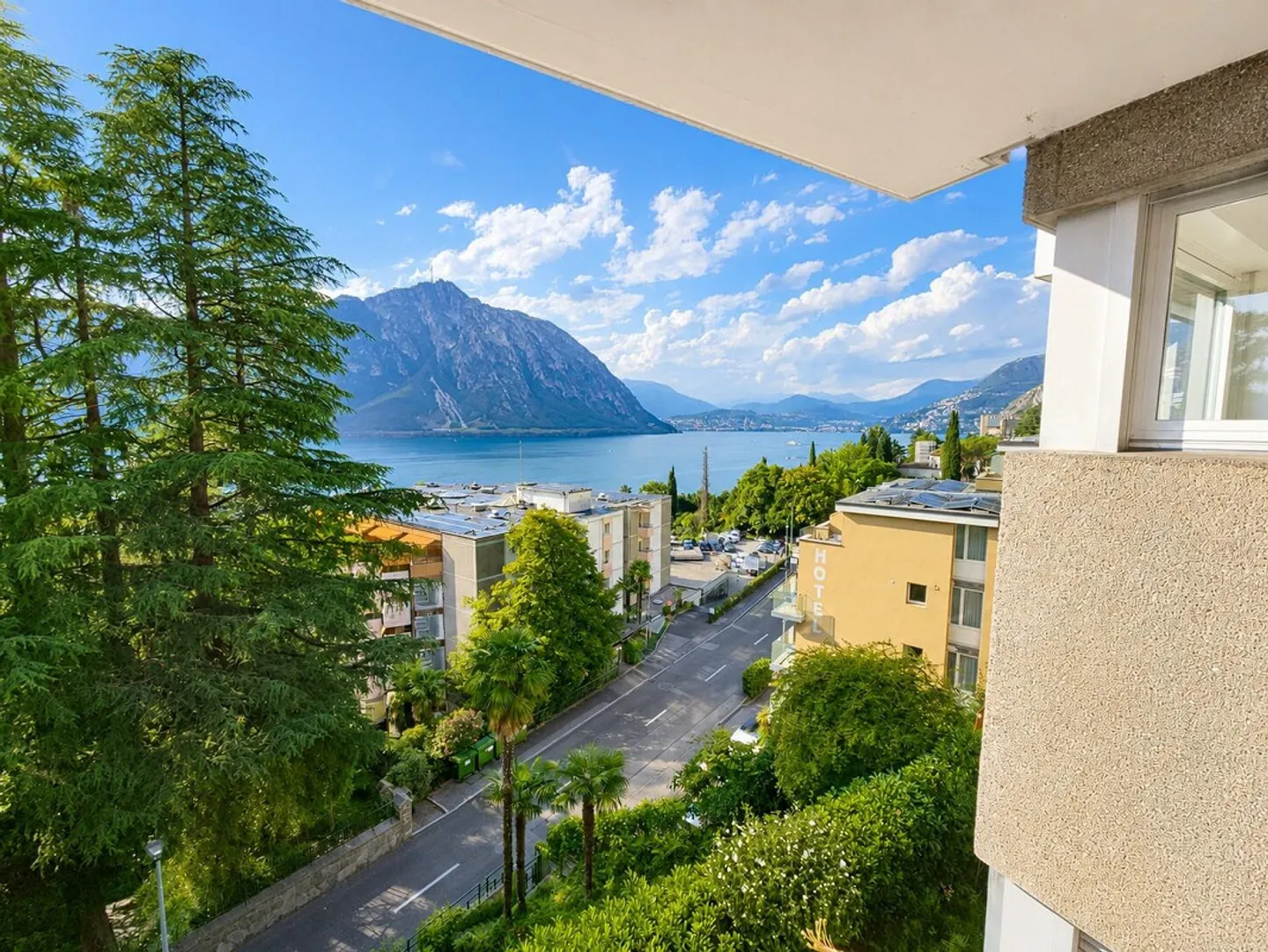 BEAUTIFUL 2.5 ROOMS APARTMENT FOR RENT WITH LAKE VIEW - Photo 1 of 9