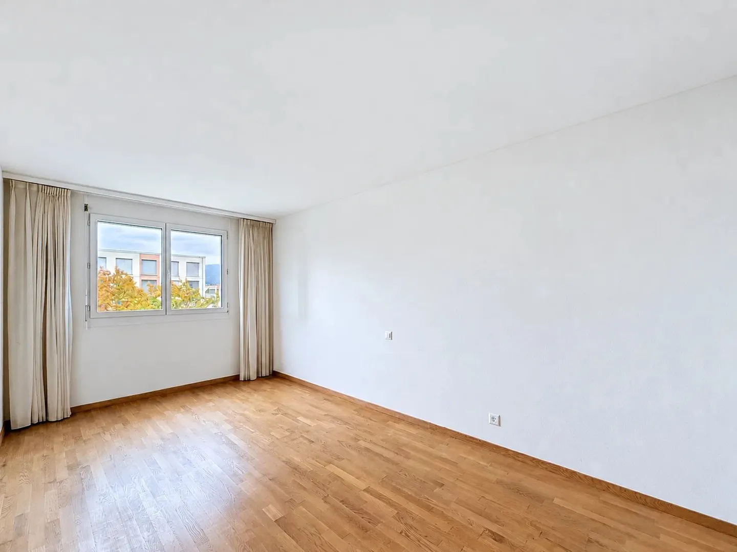 Appartement moderne avec balcon - Photo 7 sur 9