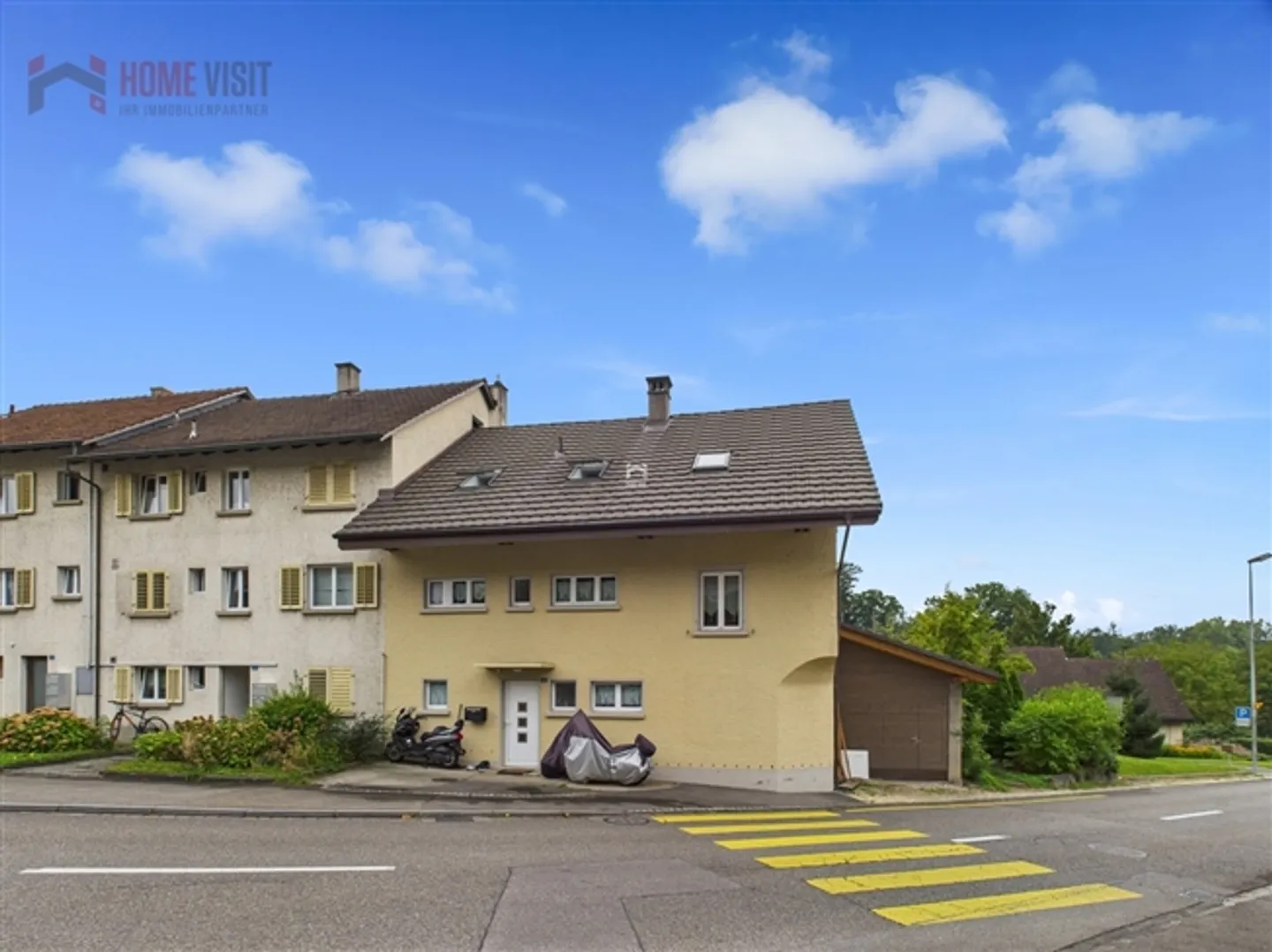 «Grosszügiges EFH mit Gartenparzelle & Weitsicht – nahe der Aare» - Photo 2 sur 7