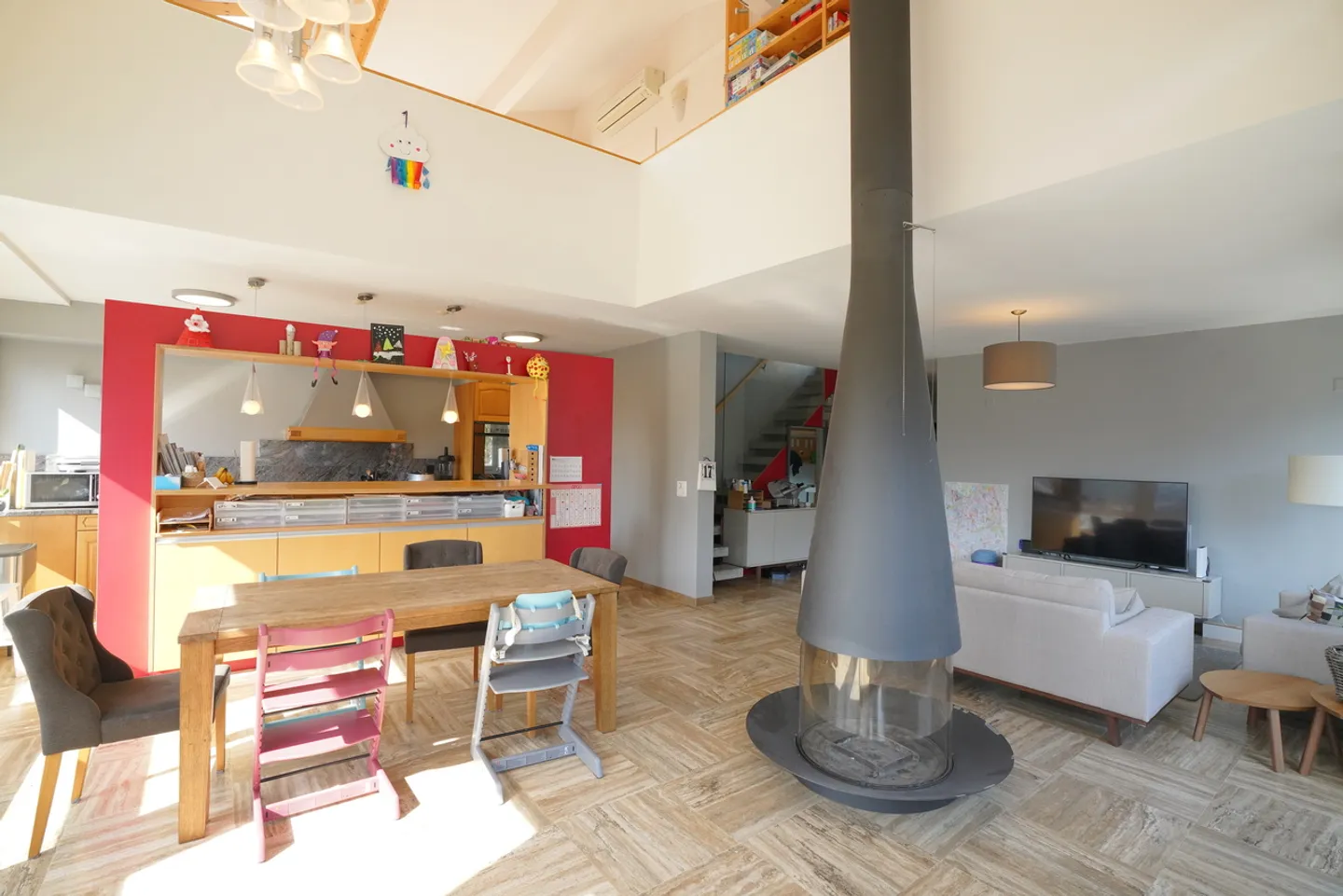 CITY CENTER OF SIERRE
DUPLEX APARTMENT WITH VIEW - Photo 14 of 17