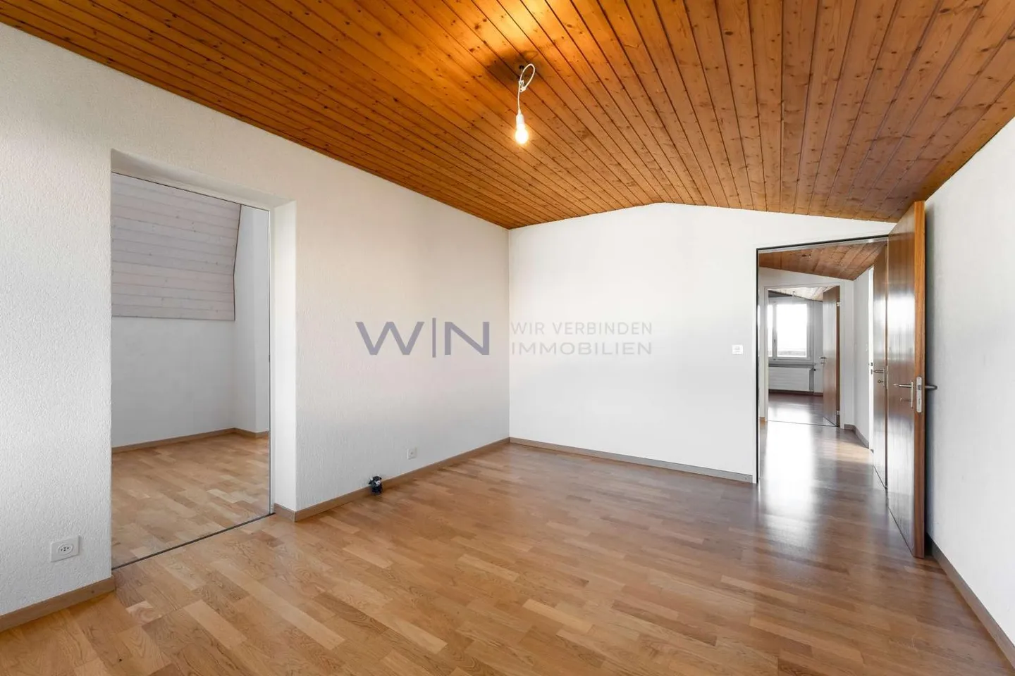 Charmantes Schweizer Chalet - Foto 3 von 13