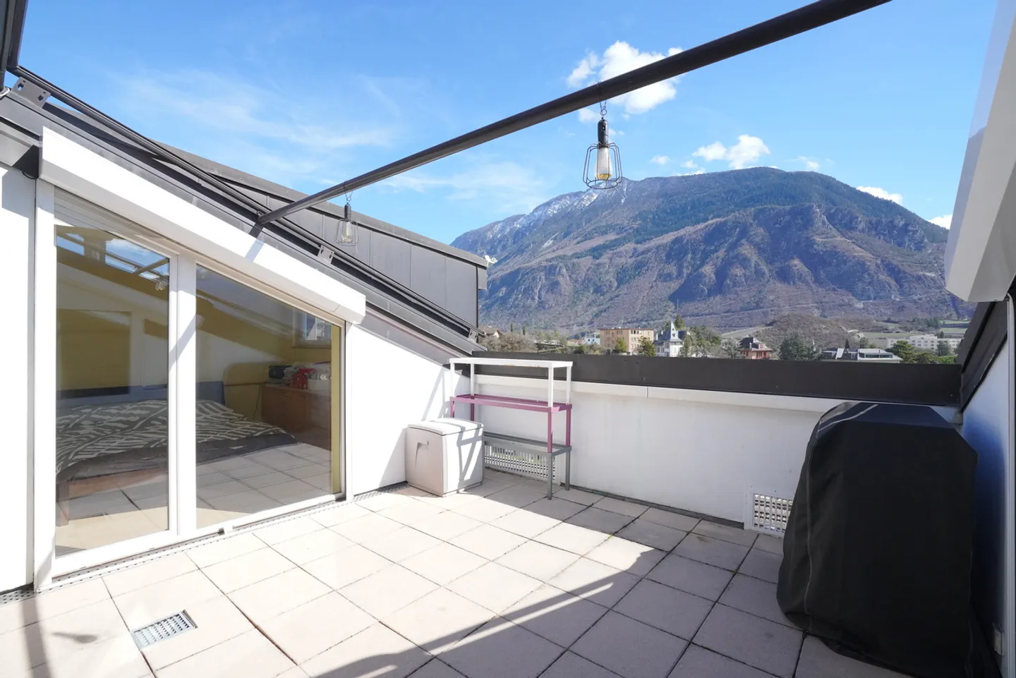 CITY CENTER OF SIERRE
DUPLEX APARTMENT WITH VIEW - Photo 16 of 17
