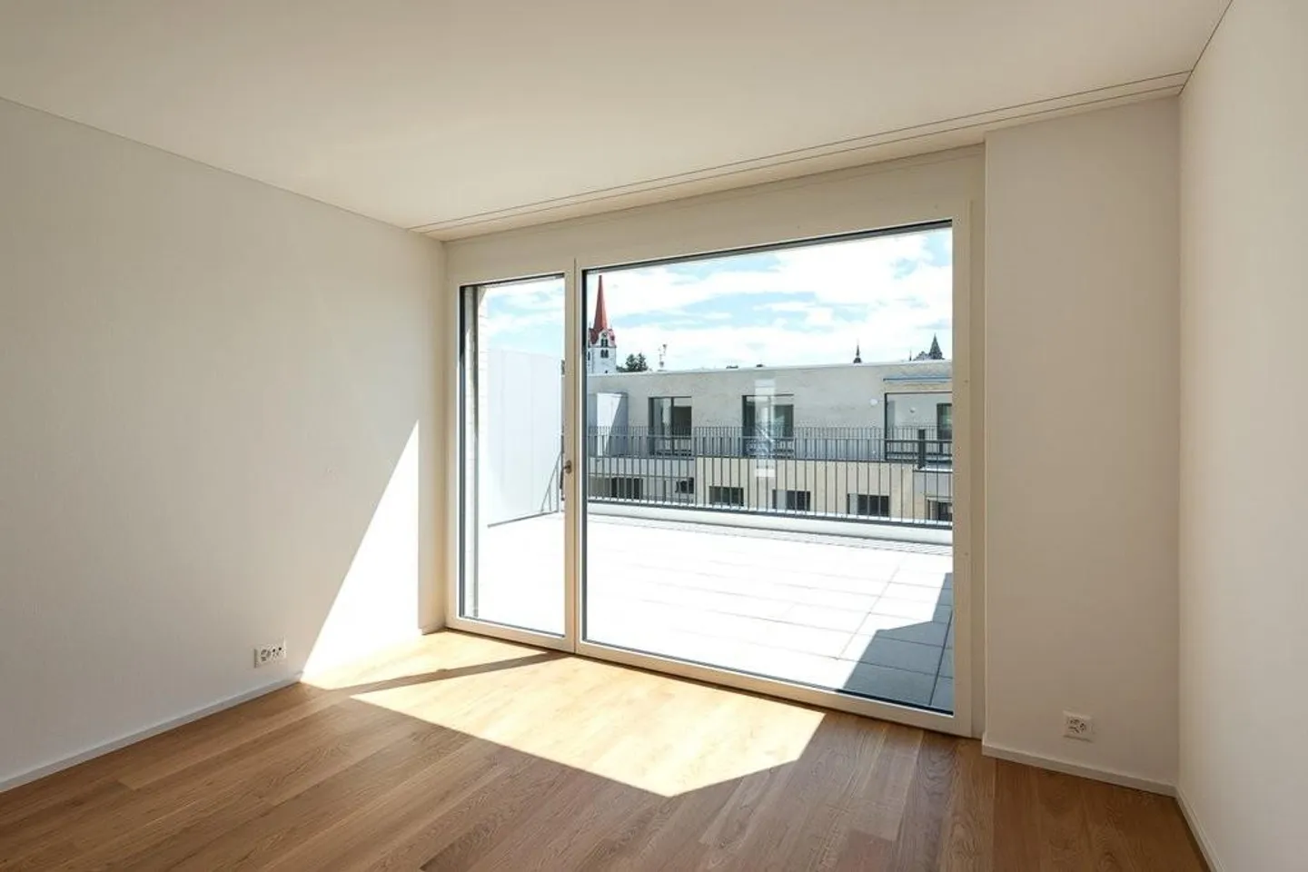 Dream home directly on the Reuss with three terraces - Photo 4 of 11