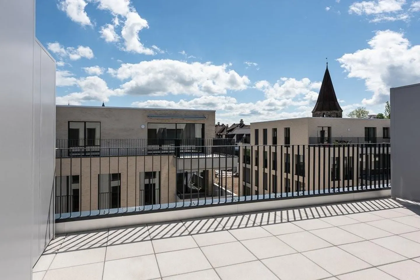 Dream home directly on the Reuss with three terraces - Photo 11 of 11