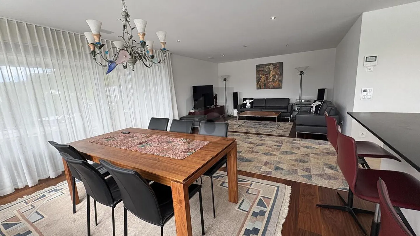 BRIGHT WITH PANORAMIC VIEW - Photo 5 of 6