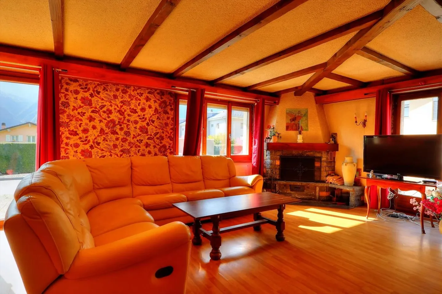 Leytron | Villa individuelle 5.5 pièces - Séduisants volumes et potentiel except - Photo 6 sur 9