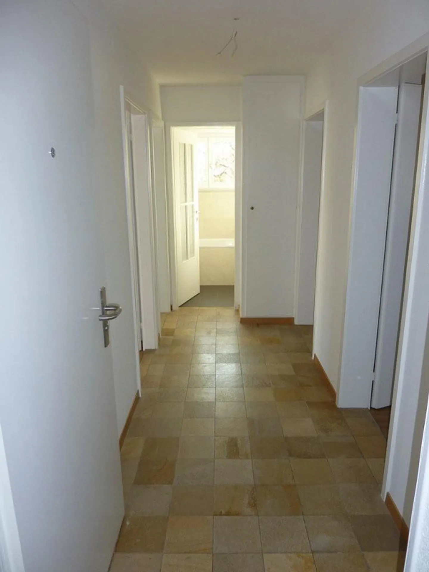 Helle 3-Zimmerwohnung mit Balkon - Foto 3 von 9