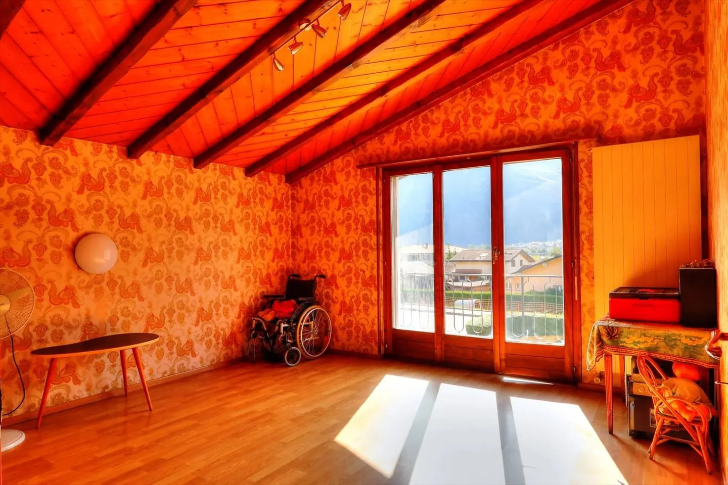 Leytron | Villa individuelle 5.5 pièces - Séduisants volumes et potentiel except - Photo 8 sur 9