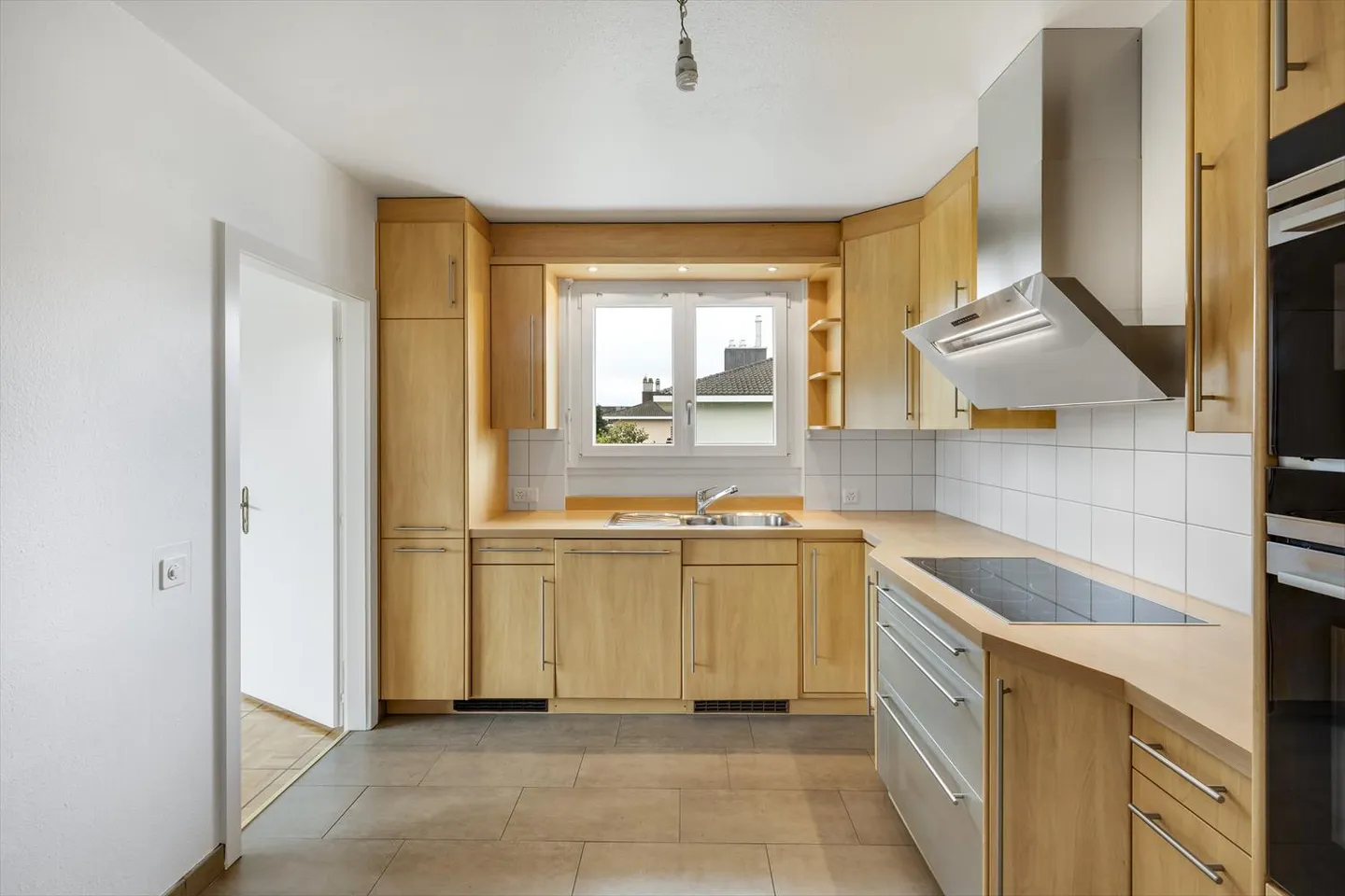 Elegant duplex apartment, 6 rooms, in a peaceful setting - Photo 4 of 11