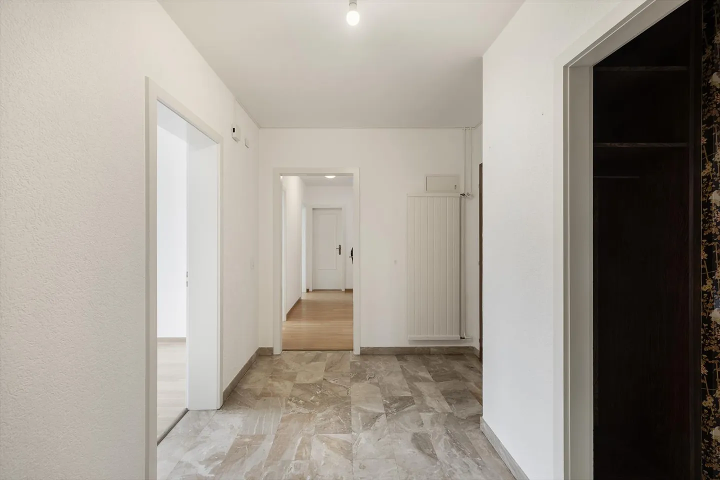 Elegant duplex apartment, 6 rooms, in a peaceful setting - Photo 7 of 11